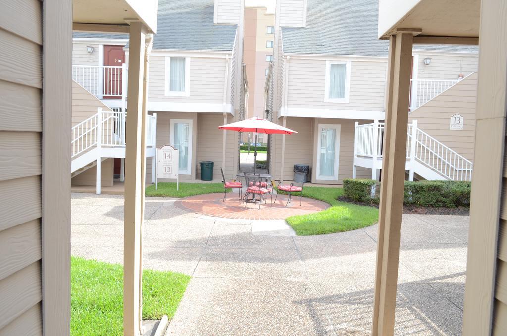 Aparthotel Moody Manor Houston Exterior foto